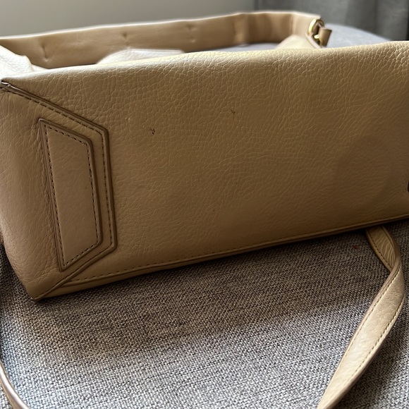 Stuart Weitzman Purse - Picture 5 of 8